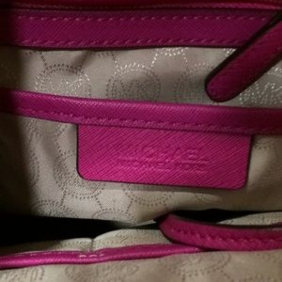 michael kors bag - Picture 4 of 6